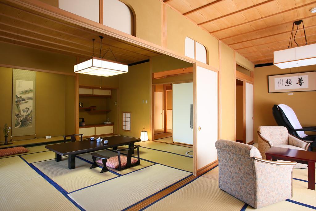Senjukaku Hotel Yamanouchi  Eksteriør billede